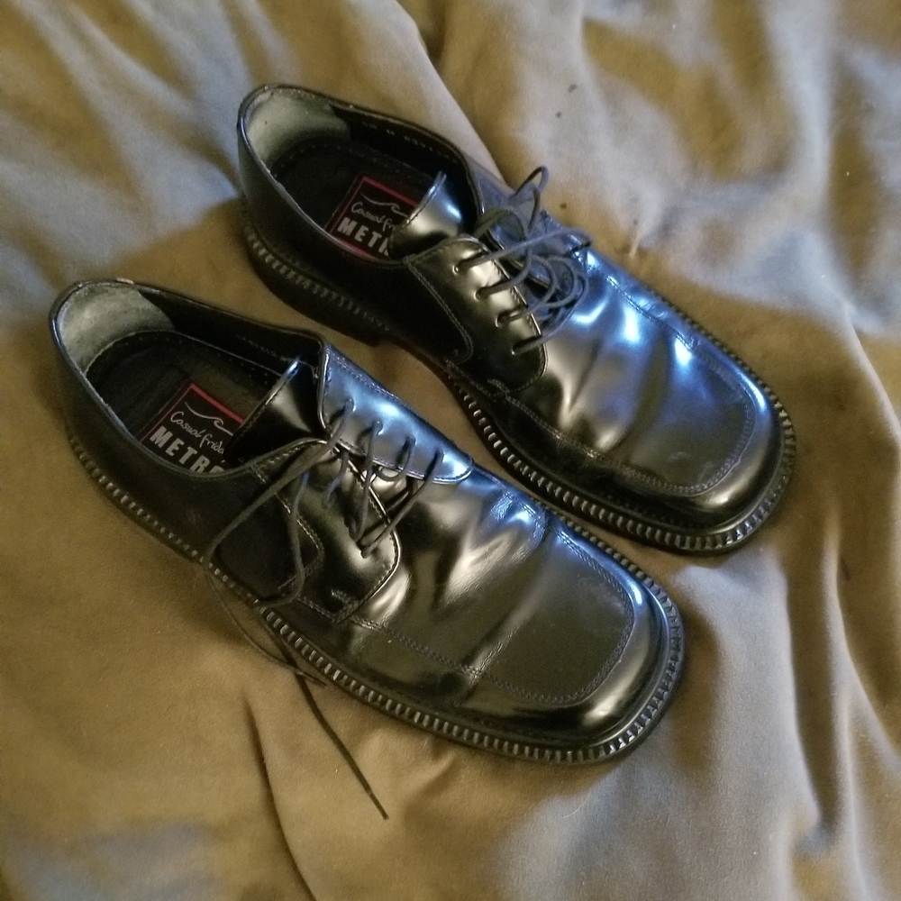 Men's Black Dress Shoes From Metro Casual Fridays